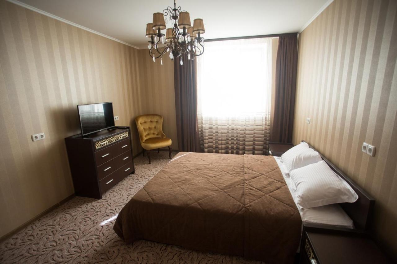 Port Royal Hotel Tulchyn Ngoại thất bức ảnh