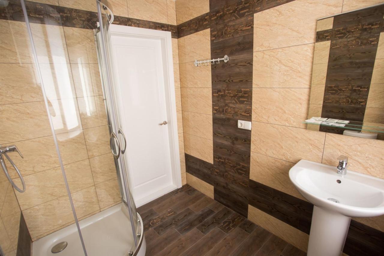 Port Royal Hotel Tulchyn Ngoại thất bức ảnh